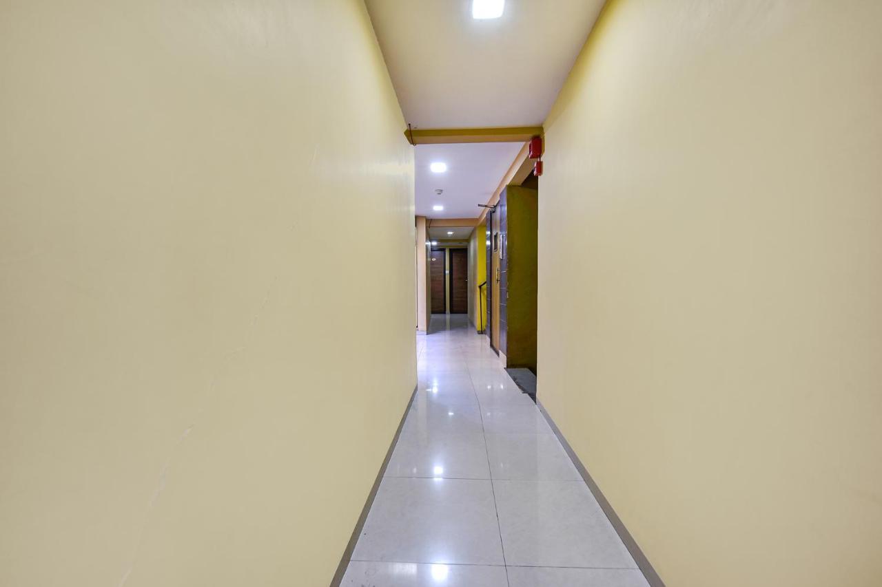 Hotel RB Residency Surat Exterior foto
