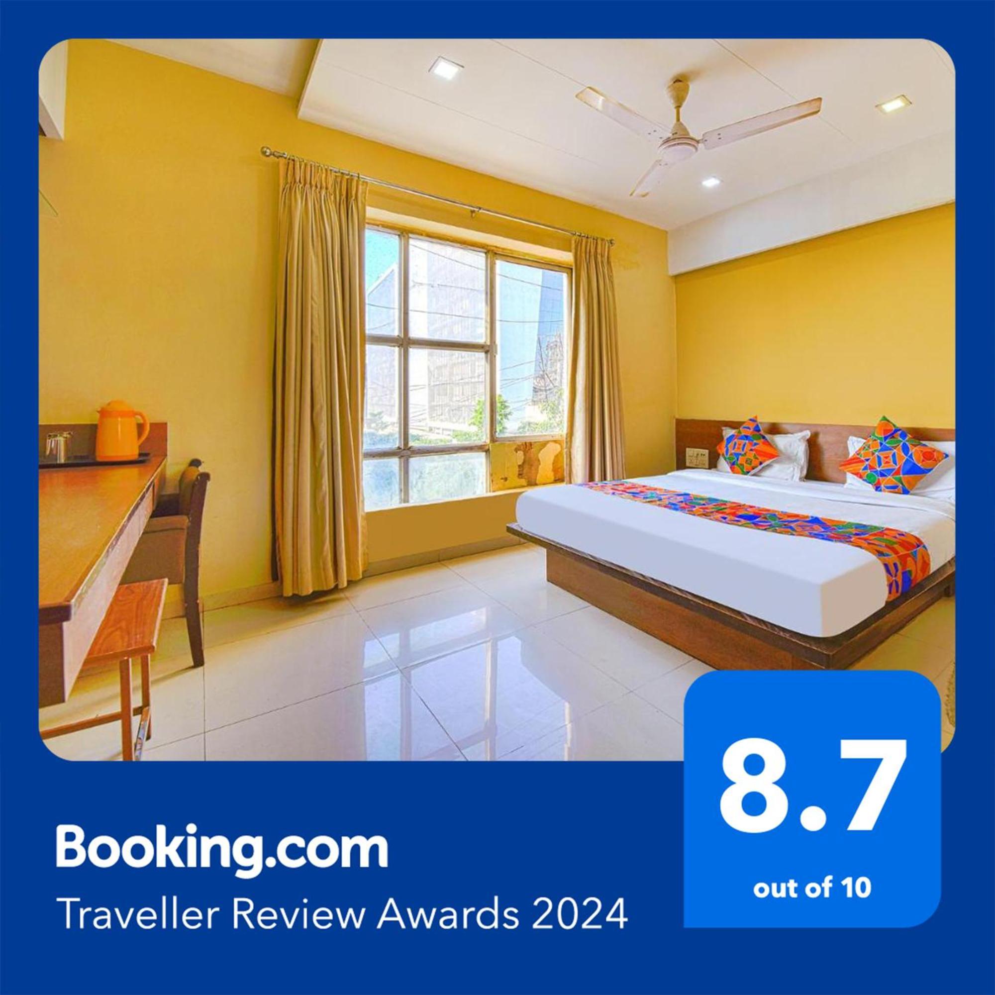 Hotel RB Residency Surat Exterior foto